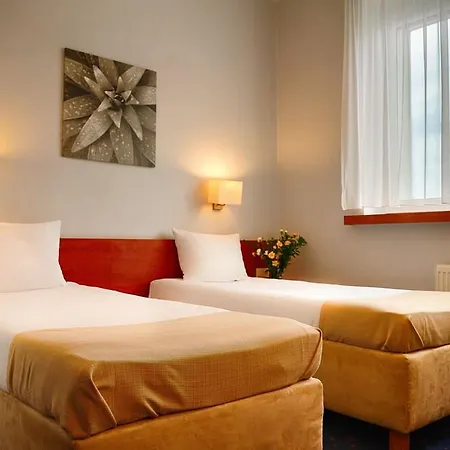 Focus Hotel 2*