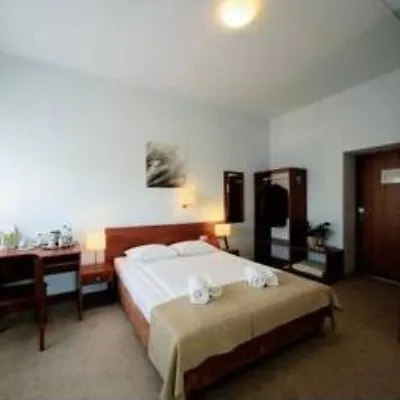 Focus Hotel 2*